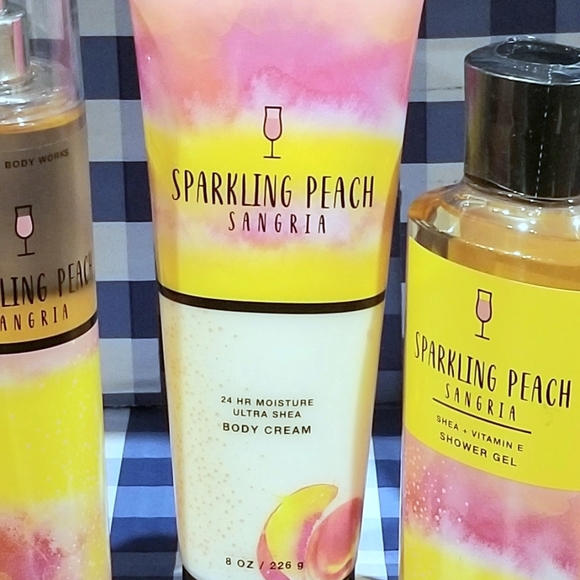 Bath & Body Works Bath & Body Sparkling Peach Sangria Bath Body